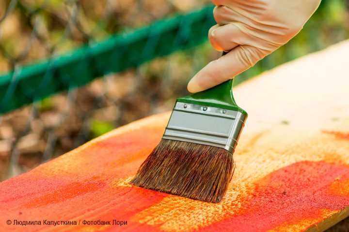 покраска древесины